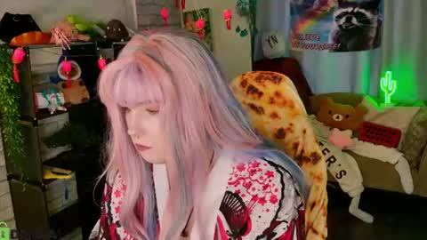 Mary online show from July 17, 2026, 1:23 am