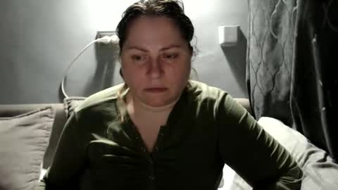 Laura online show from April 10, 2026, 8:57 pm