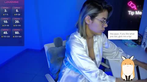 Candy Dowson online show from January 8, 2025, 10:15 am