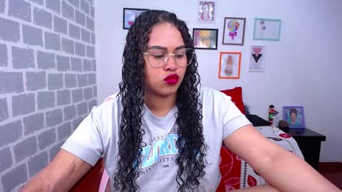 Snapshot of candyhot_sex chatting on January 6, 2025, 3:20 am Karen online show from January 6, 2025, 3:20 am