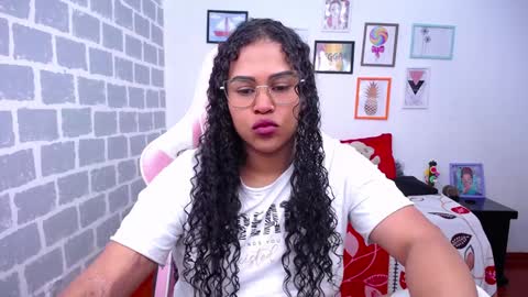 Snapshot of candyhot_sex chatting on January 8, 2025, 6:20 pm Karen online show from January 8, 2025, 6:20 pm