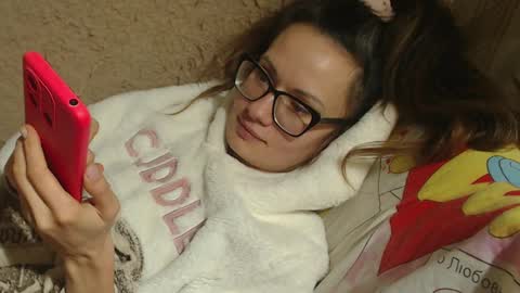 say meow and send tip  online show from January 25, 2025, 6:35 pm