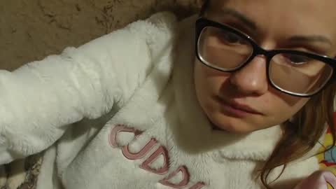 say meow and send tip  online show from January 26, 2025, 10:35 pm