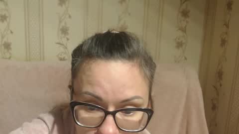 say meow and send tip  online show from January 16, 2026, 2:43 pm