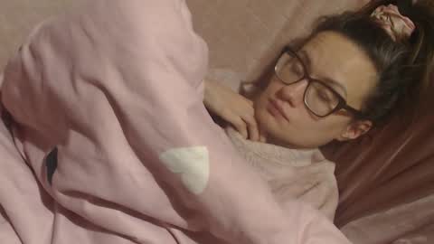 say meow and send tip  online show from February 1, 2026, 11:36 pm