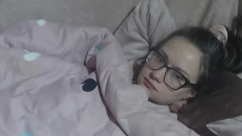 say meow and send tip  online show from February 10, 2026, 6:50 am