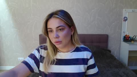 candymini online show from March 11, 2025, 7:48 am