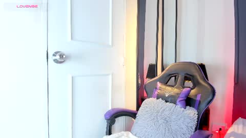 Snapshot of candyrose__ chatting on August 1, 2026, 11:53 am candyrose__ online show from August 1, 2026, 11:53 am