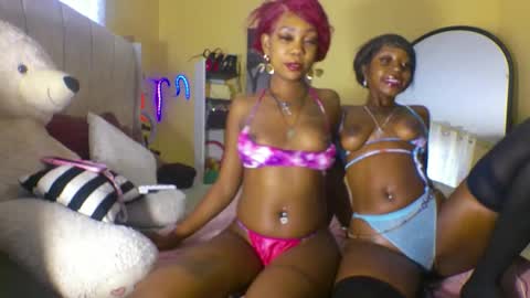 candyspicee online show from October 21, 2025, 7:53 am