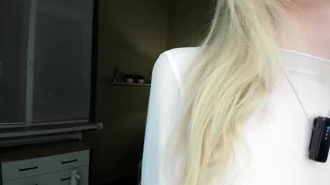 Snapshot of candyvice chatting on February 25, 2026, 3:32 pm Kate online show from February 25, 2026, 3:32 pm