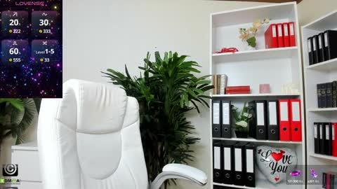 Candy  My pleasure its in  your hands online show from January 20, 2025, 4:43 am