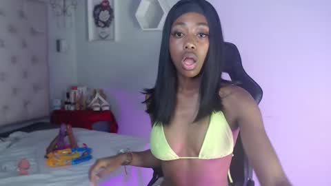Candy Ebony online show from November 26, 2025, 7:42 am