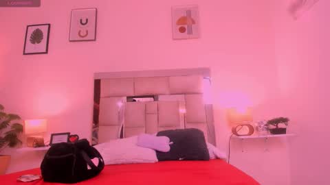 Snapshot of candyygirl_1 chatting on September 16, 2025, 7:26 pm Candy online show from September 16, 2025, 7:26 pm