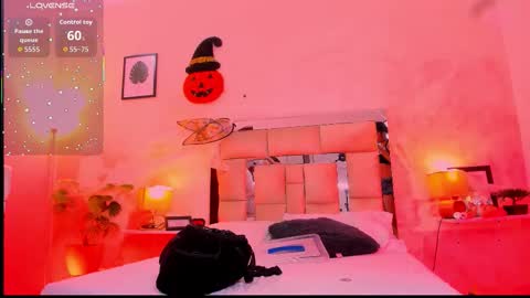 Snapshot of candyygirl_1 chatting on October 20, 2025, 6:52 pm Candy online show from October 20, 2025, 6:52 pm