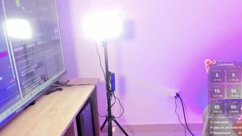 candyyvega online show from November 22, 2025, 10:14 am