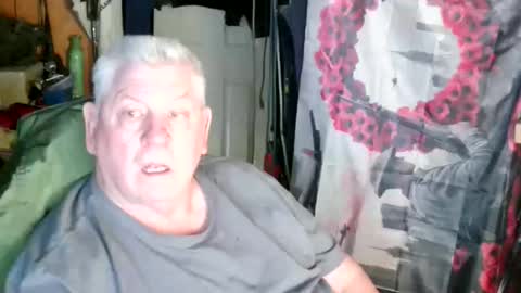 canoelicker69 online show from April 29, 2026, 7:31 pm