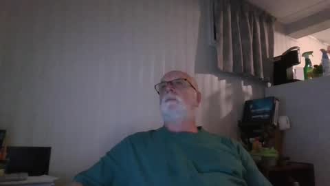 Snapshot of canon4ps4 chatting on December 22, 2024, 10:25 pm canon4ps4 online show from December 22, 2024, 10:25 pm