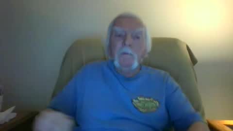 Snapshot of capecod21 chatting on February 16, 2025, 7:16 pm capecod21 online show from February 16, 2025, 7:16 pm