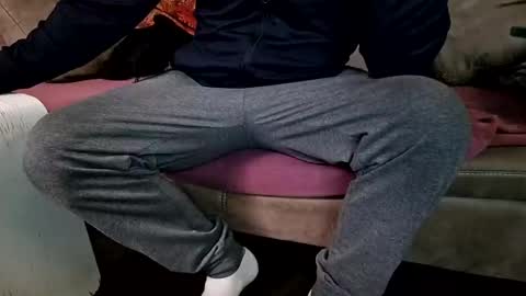 capoo24 online show from January 9, 2025, 1:13 pm