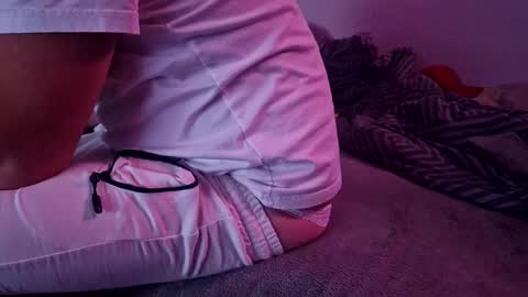 capoo24 online show from February 3, 2025, 7:42 pm