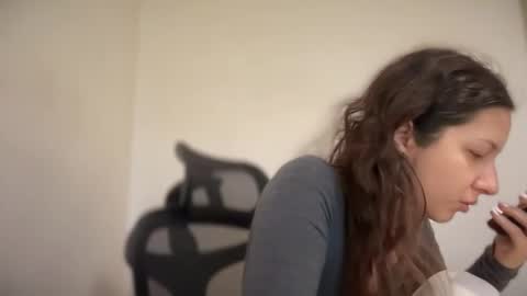 Emma online show from November 5, 2025, 6:35 am