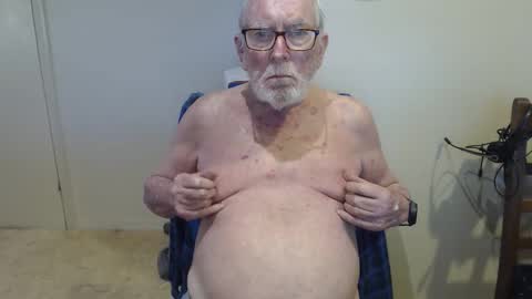 Snapshot of capt5105 chatting on April 13, 2026, 10:59 pm capt5105 online show from April 13, 2026, 10:59 pm