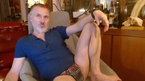 Snapshot of captian_rich chatting on January 7, 2026, 4:15 am captian_rich online show from January 7, 2026, 4:15 am