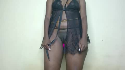 caramelebony_ online show from January 9, 2025, 8:11 pm