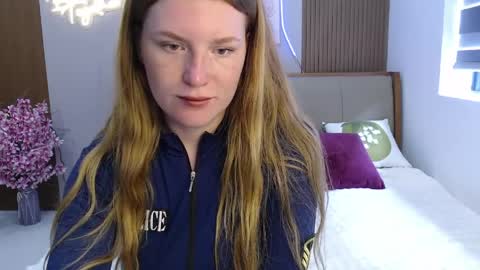 Lana online show from April 6, 2026, 3:04 am