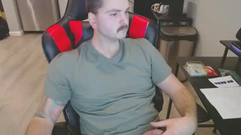 Snapshot of cardi_beans chatting on January 3, 2025, 5:17 am cardi_beans online show from January 3, 2025, 5:17 am