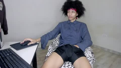 Snapshot of cardrey05 chatting on June 13, 2026, 2:42 am Carlos and Cristian online show from June 13, 2026, 2:42 am