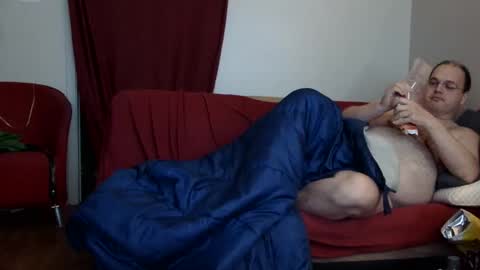 louis online show from November 18, 2025, 11:26 pm