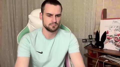 Snapshot of cari_2you chatting on November 9, 2025, 7:01 pm Cari online show from November 9, 2025, 7:01 pm