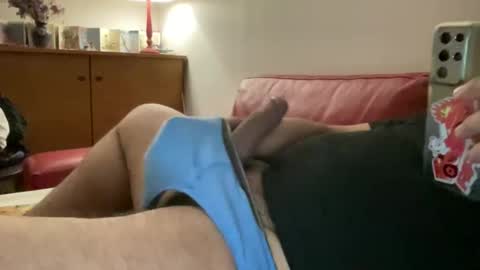 Snapshot of caribouu chatting on December 12, 2024, 2:37 am caribouu online show from December 12, 2024, 2:37 am