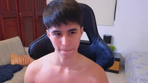 carl_dixon online show from May 26, 2026, 11:23 pm
