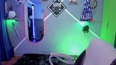 Snapshot of carl_smithh chatting on March 12, 2025, 7:24 am Carl online show from March 12, 2025, 7:24 am