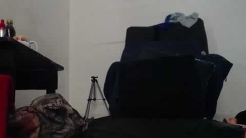 Snapshot of carla_prestige chatting on April 24, 2026, 2:52 pm carla_prestige online show from April 24, 2026, 2:52 pm
