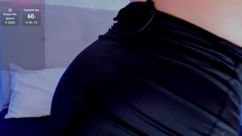 Carla  online show from October 6, 2025, 2:14 pm