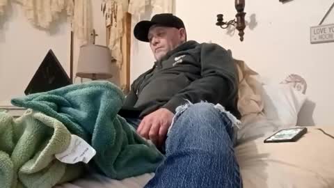 Snapshot of carldhammers chatting on December 19, 2025, 12:50 am carldhammers online show from December 19, 2025, 12:50 am