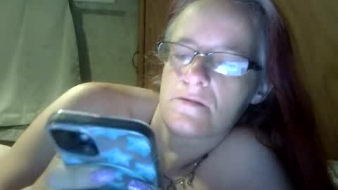 Snapshot of carleeswoman08 chatting on May 4, 2026, 11:06 am carleeswoman08 online show from May 4, 2026, 11:06 am