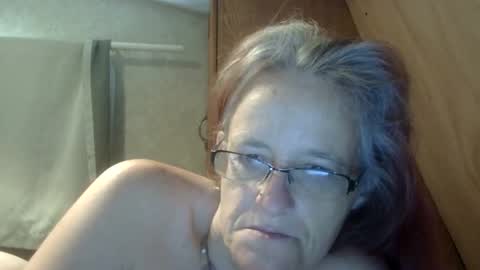 Snapshot of carleeswoman08 chatting on May 5, 2026, 12:24 pm carleeswoman08 online show from May 5, 2026, 12:24 pm