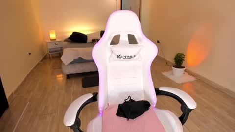 Alejandra online show from January 12, 2025, 4:31 am