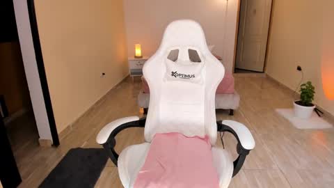 Alejandra online show from February 2, 2025, 1:02 am