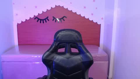 CARLYE   online show from February 10, 2026, 3:21 am