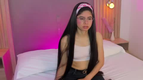 C A R L I N A online show from May 26, 2026, 12:34 pm
