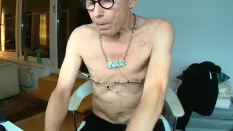 Snapshot of carlo_de_la_croce chatting on October 3, 2025, 8:50 pm Carlo de la Croce online show from October 3, 2025, 8:50 pm