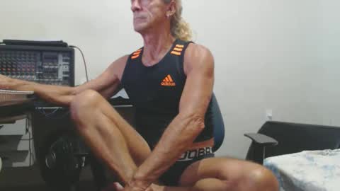 Snapshot of carlos2557 chatting on February 27, 2026, 1:27 am carlos online show from February 27, 2026, 1:27 am