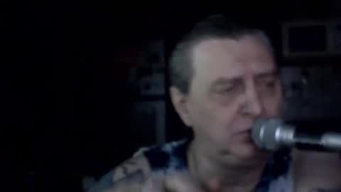 carlos712009 online show from May 26, 2026, 6:09 am