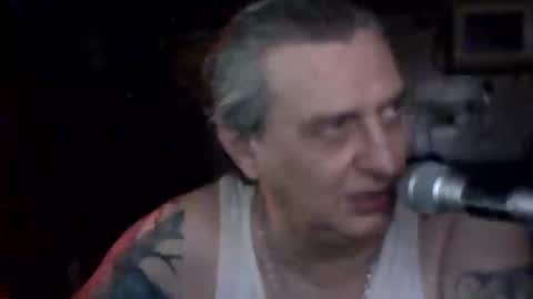 carlos712009 online show from June 2, 2026, 4:42 pm
