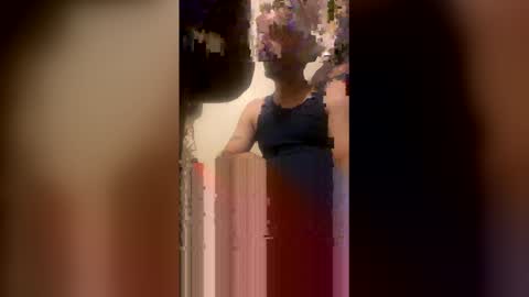 carlosclemente420089 online show from April 19, 2026, 11:18 pm